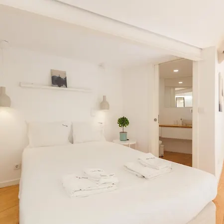 Apartment Flh Graca Lovely Iii