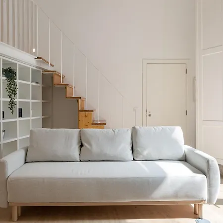 Апартаменти Arroios Loft Retreat Mezzanine *