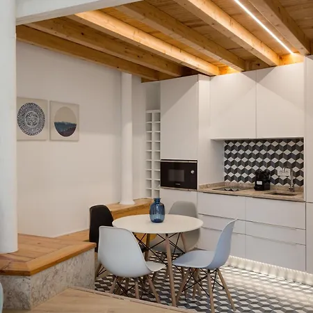 Arroios Loft Retreat Lisbon Mezzanine Apartment * Lisbon