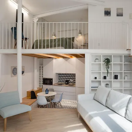Arroios Loft Retreat Lisbon Mezzanine Apartment *